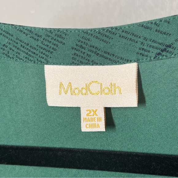 ModCloth Top Women's Size 2X Button Front Shirt Green Tie Back Roll Tab Sleeve - Picture 3 of 11